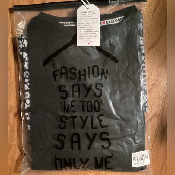 NWT Geometric design dress in black, white gray  size Small - Picture 7 of 8